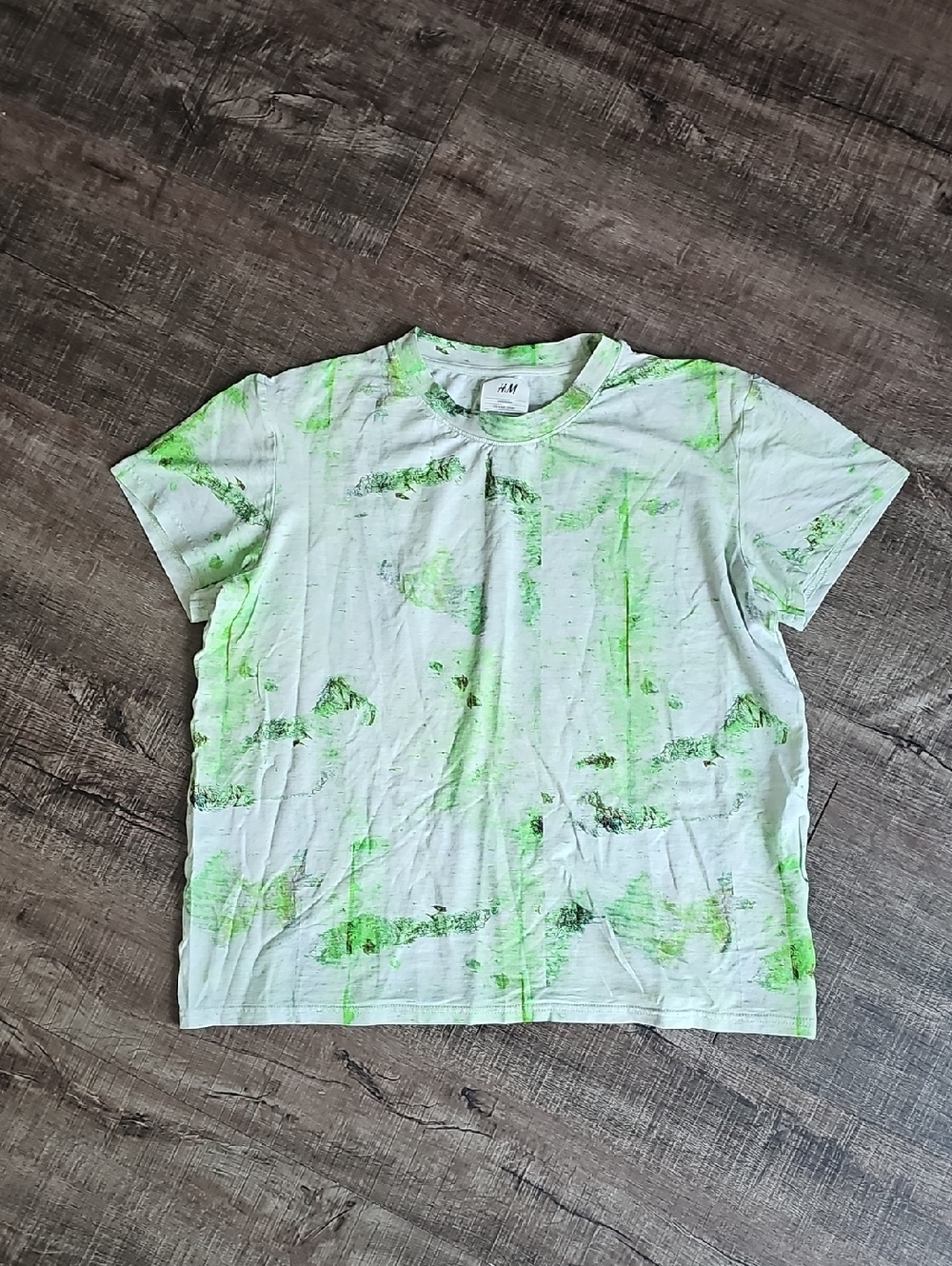 H&M Innovatipn Co-exist Story - Green Tie-Dye T-Shirt